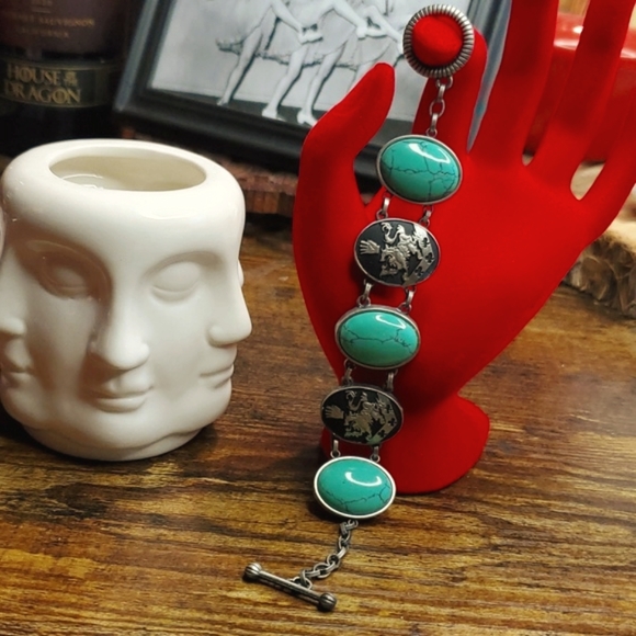 Twilight New Moon Alice Turquoise Cabochon Bracelet - Picture 9 of 9